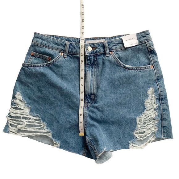 TOPSHOP Ripped Mom Shorts! - Picture 4 of 6